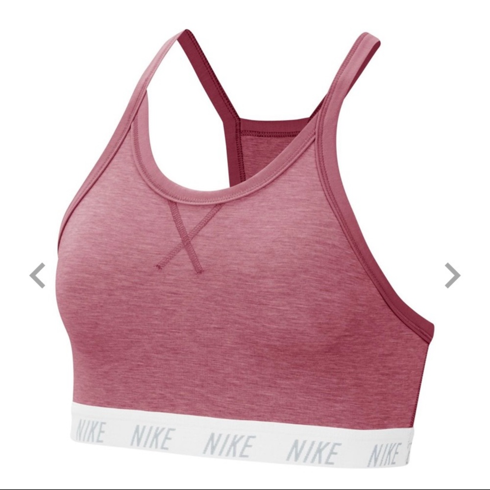 Nike Swoosh Sports Bra